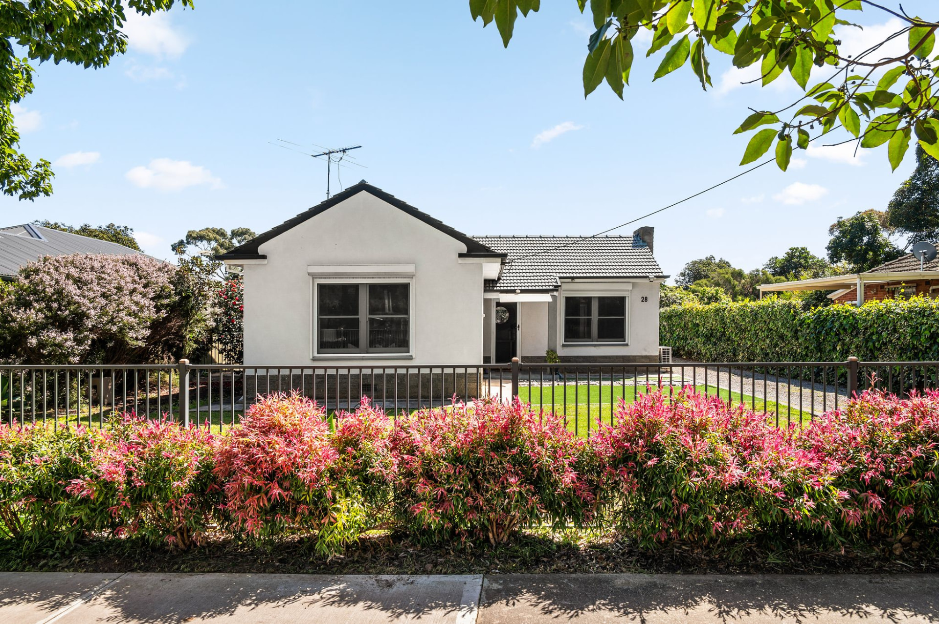 Property photograph — 28 Minchinbury Terrace, Marion