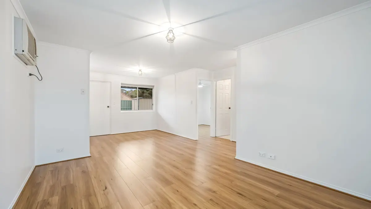 2/3 Evan Avenue