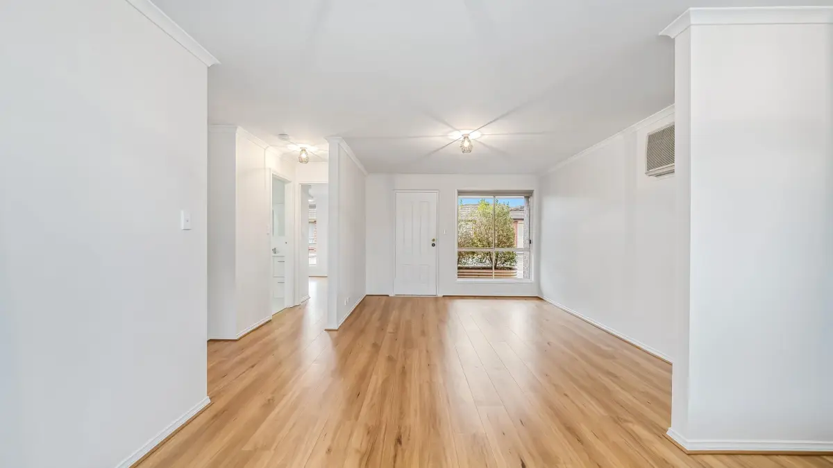 2/3 Evan Avenue