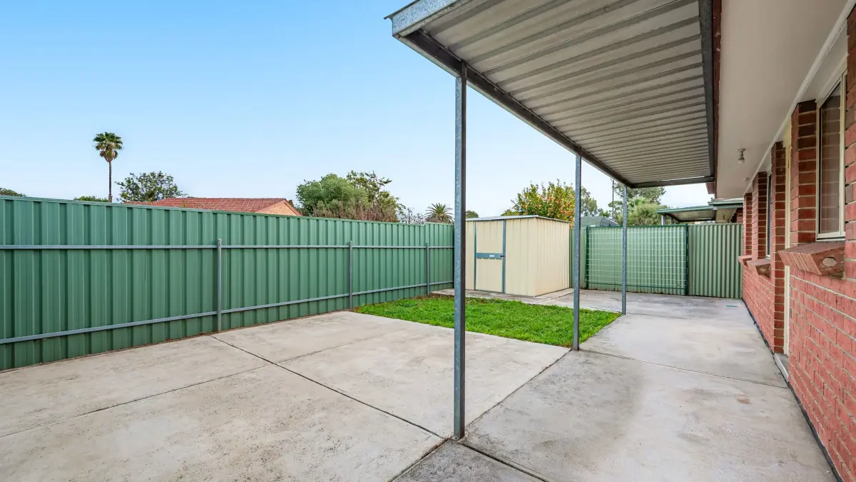 2/3 Evan Avenue