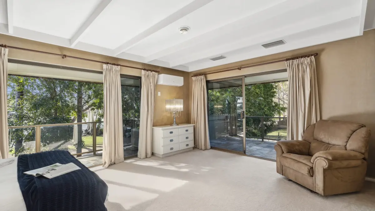23 Old Ferry Road