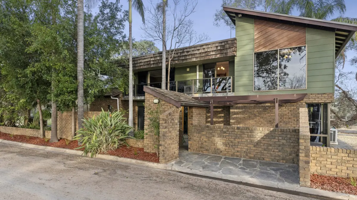 23 Old Ferry Road
