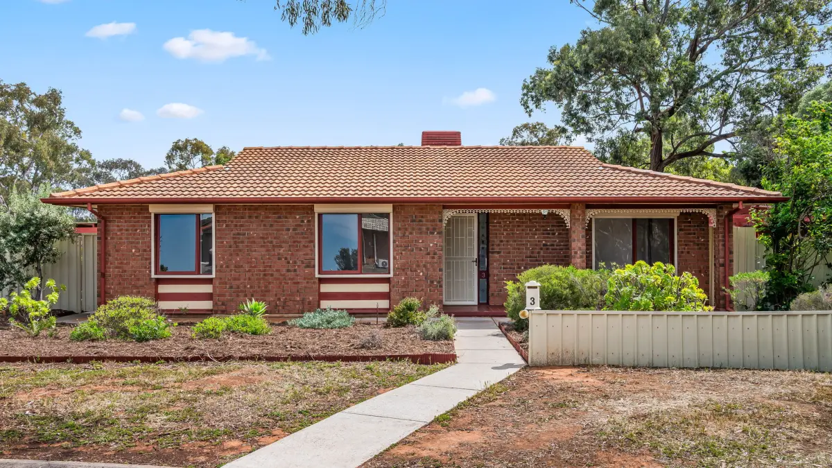 3 Surrey Court